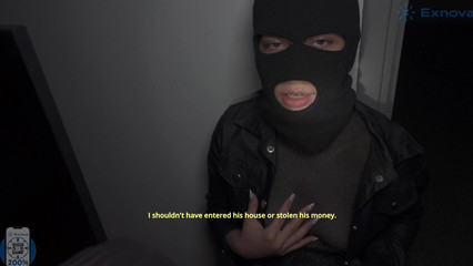 Поймал воровку у себя дома и наказал анальным сексом